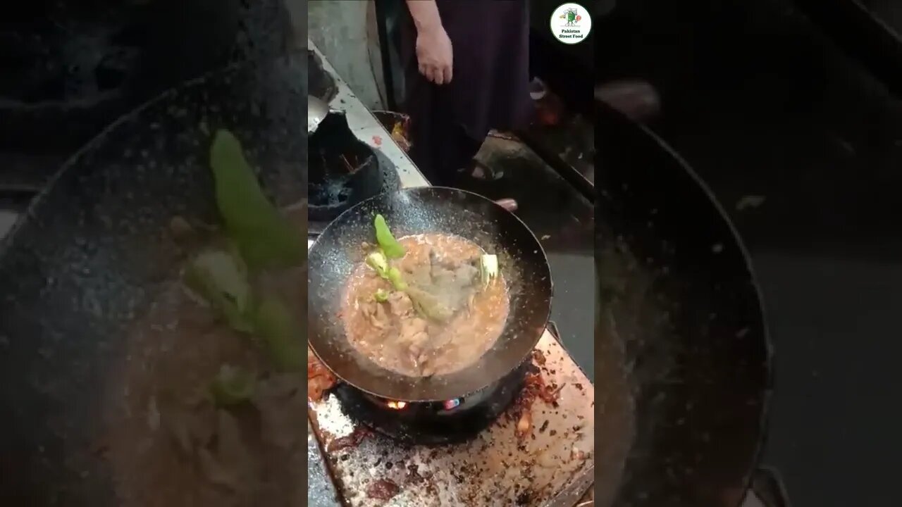 Shinwari Chicken Karahi Of MirchMasala Restaurant #shorts #pakistannews