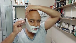 ASMR Phenomenal Shave, West Man Adamastor set