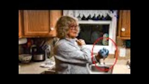 Mom Buys Ornament At Thrift Store For $2, Flashlight Shows Powder Hidden Inside