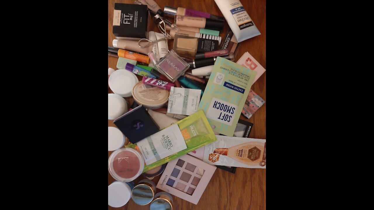 Makeup Declutter AGAIN