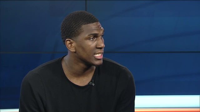 2-time NBA Champion, Milwaukee native Kevon Looney visits home