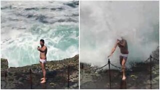 Epic selfie fail by the sea