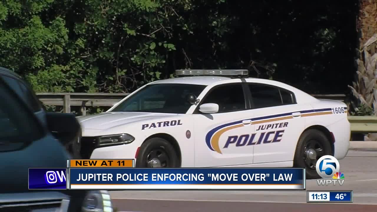 Jupiter police enforcing 'move over' law