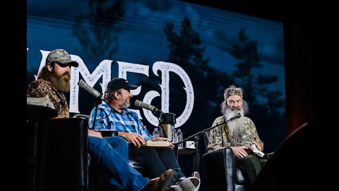 Unashamed LIVE: Phil, Jase, and Al Take Their Show on the Road | Ep 305