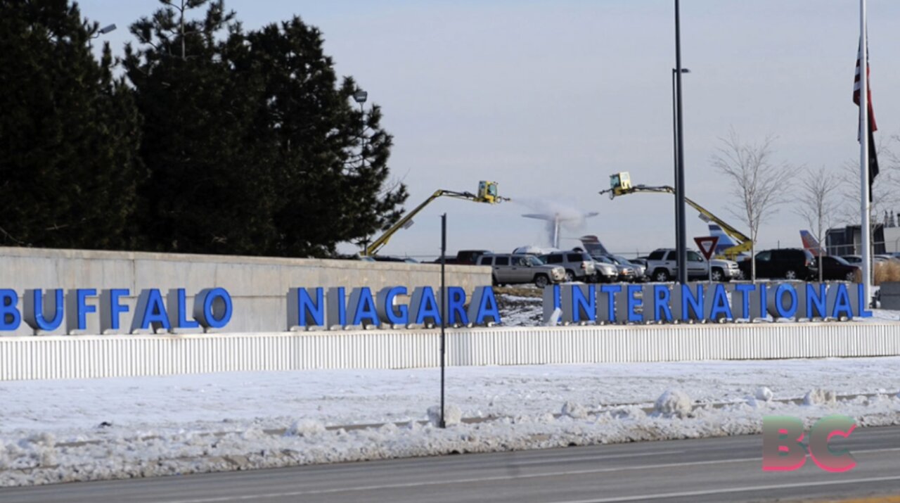 Door falls off plane midflight over New York, forces emergency landing in Buffalo