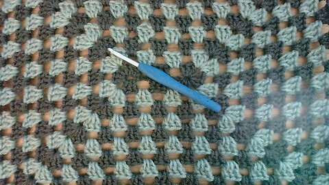 Left handed Grannysquatr placement. Easy beginner friendly tutorial.