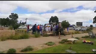 SOUTH AFRICA - Cape Town -The body of a man pressumed is being exhumed today (uGS)
