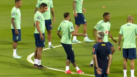 Neymar trains with Brazil ahead of facing Serbia in World Cup opener