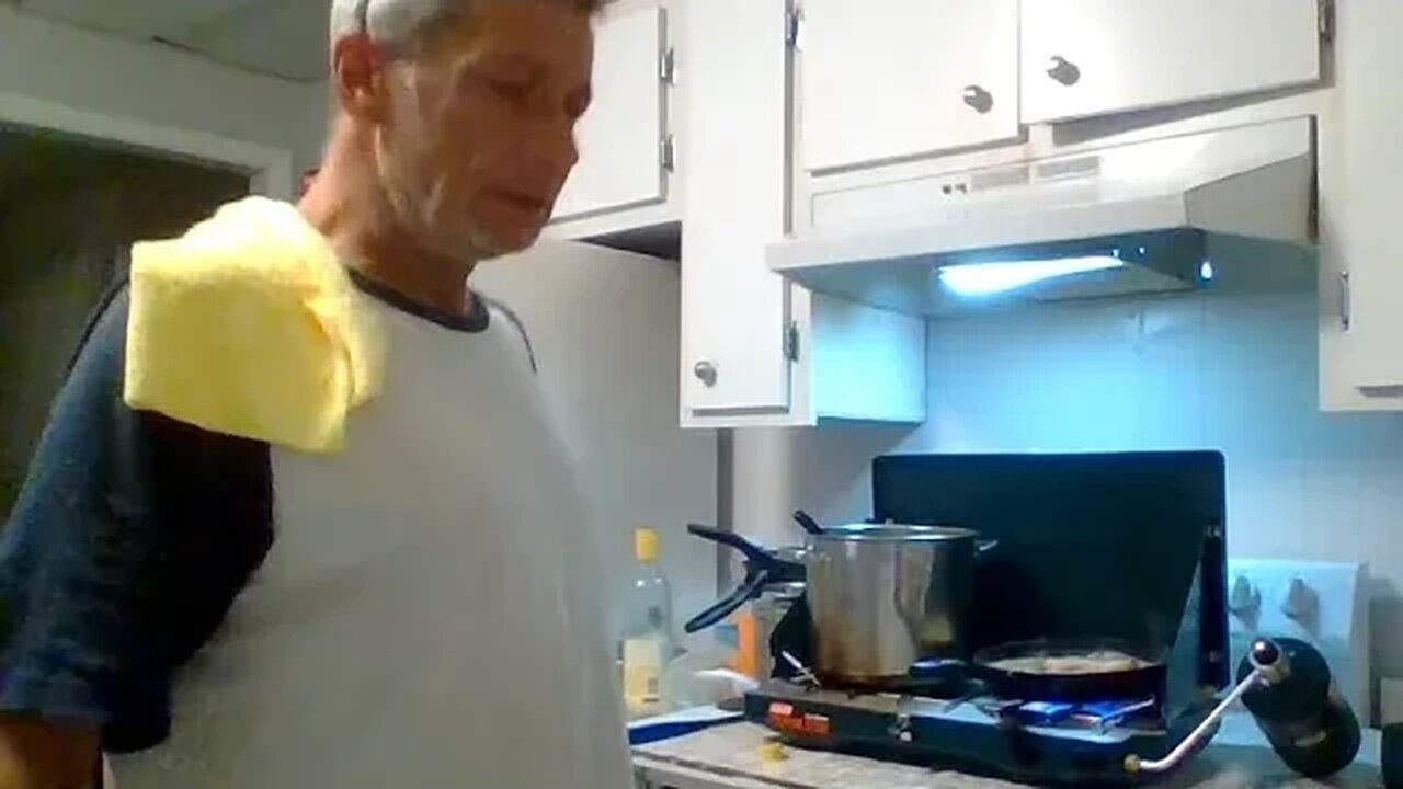 Tony Pizza Easy Living OPEN CHAT