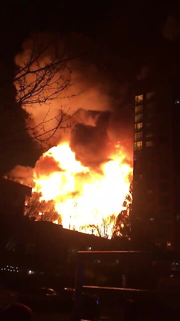 Insanely massive fire in Raleigh: Burning apartments and exploding cars