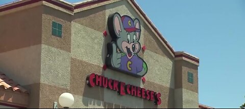 Chuck E Cheese's sneaky pizza delivery