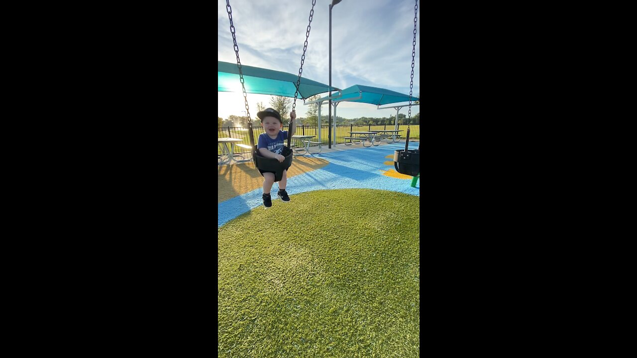 Baby Loves to Swing - Cuteness Overload