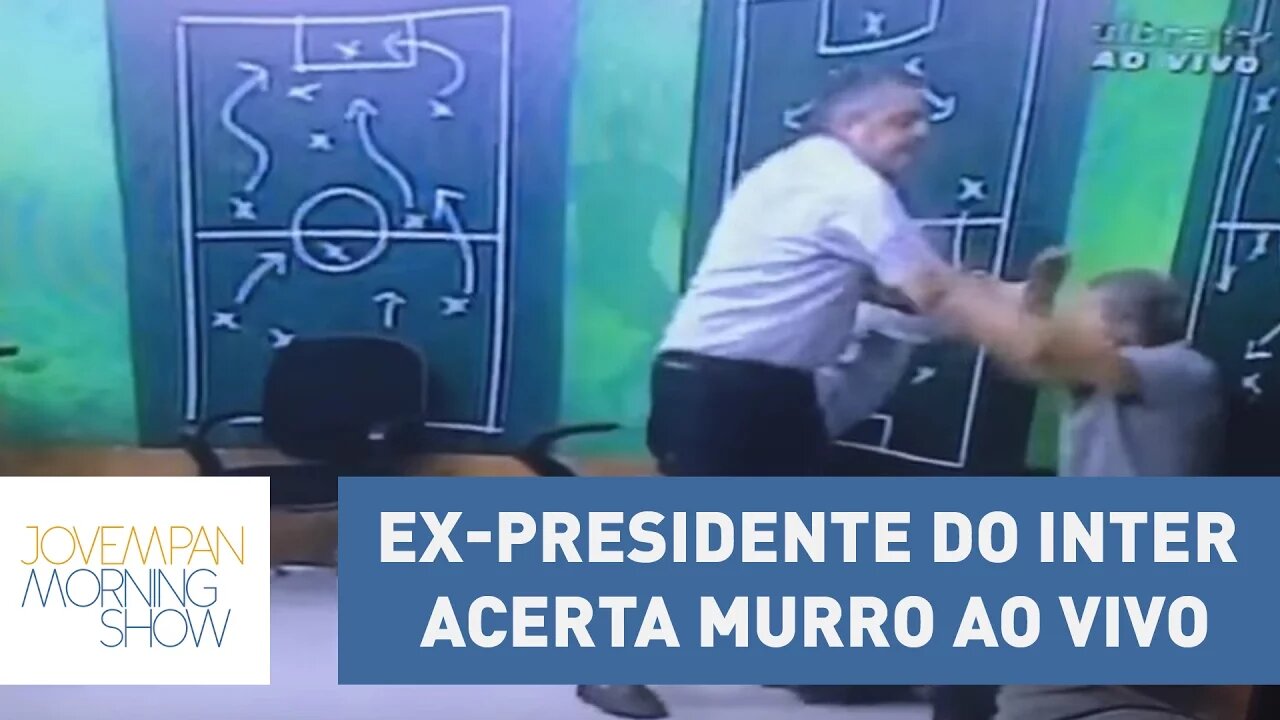 Ex-presidente do Internacional acerta murro durante programa ao vivo