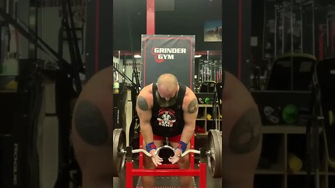 252 lbs curl
