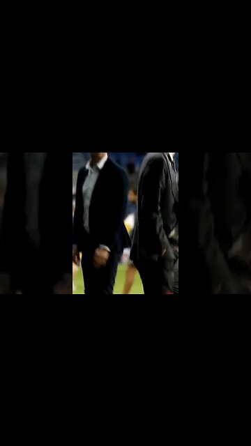 Il nuovo difensore e il nuovo attaccante del Milan 😎