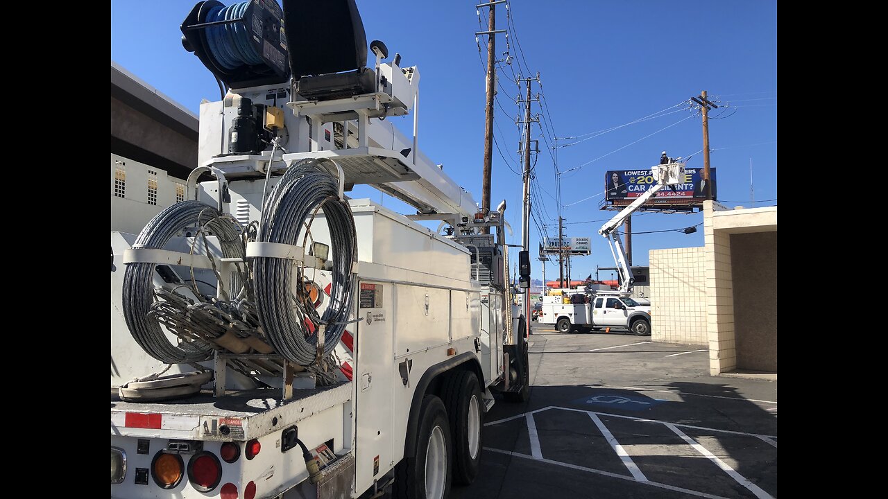 Businesses lose power due to wind and have to get creative