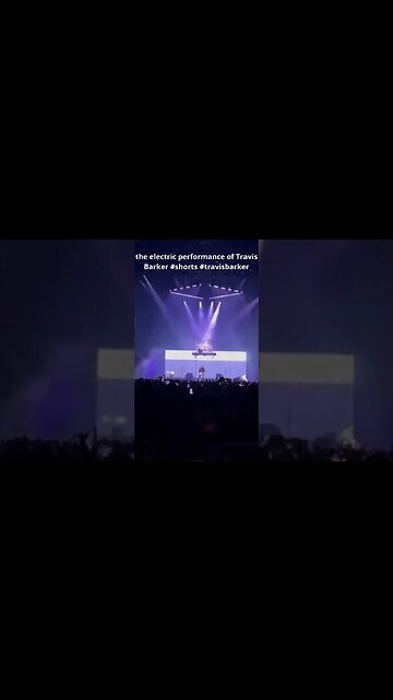 the electric performance of Travis Barker #shorts #travisbarker
