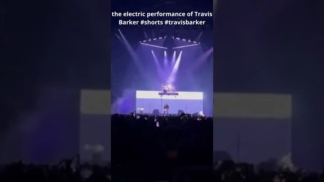 the electric performance of Travis Barker #shorts #travisbarker