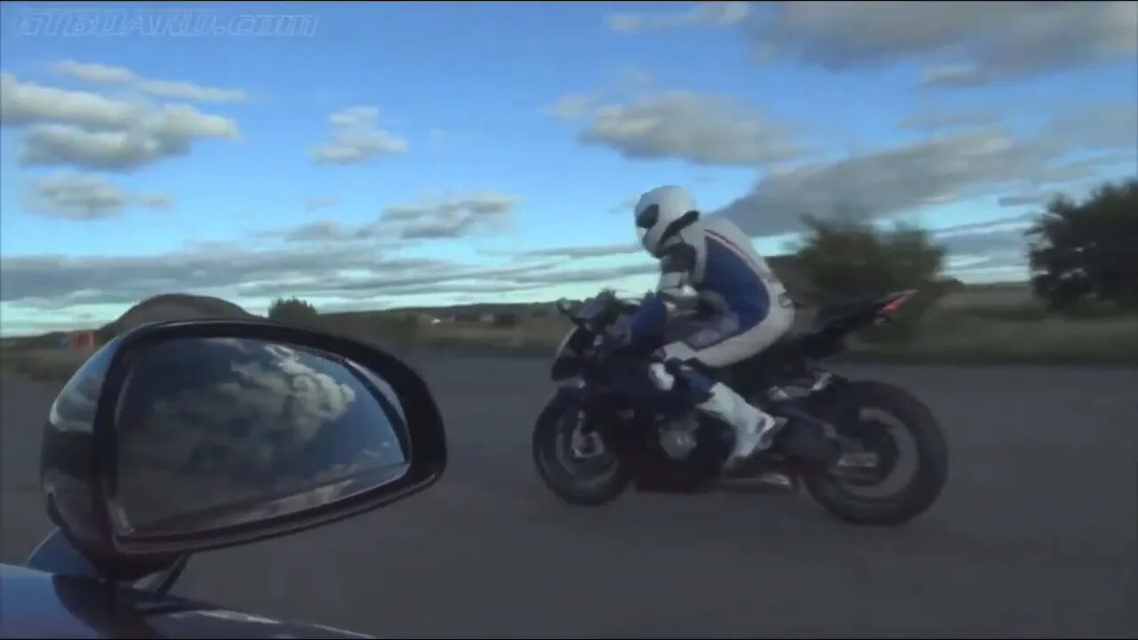 🔥😱1200 HP Bugatti Veyron Vitesse vs BMW S1000RR 0-266 km/h Drag Race GPS-verified (167 mph)