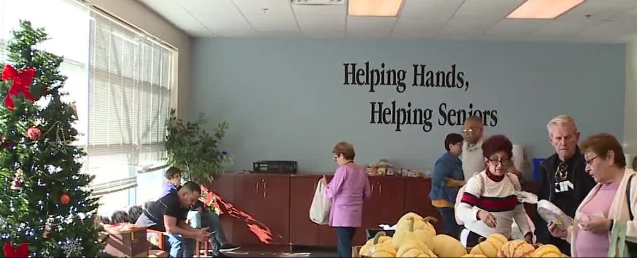 13 DAYS AND KNIGHTS: Helping Hands