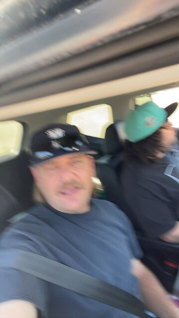 Kamala Harris traffic delay 🤡