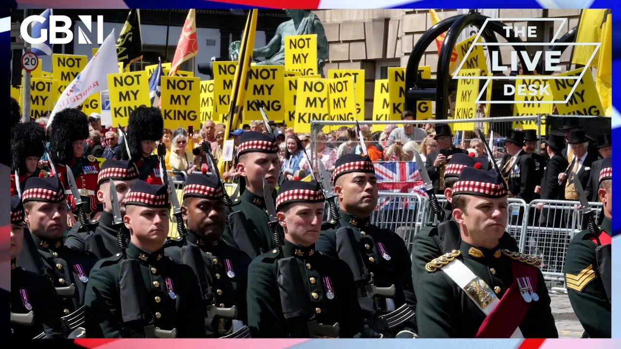 Anti-Monarchy protesters BOO during Royal and People's Procession in Scotland