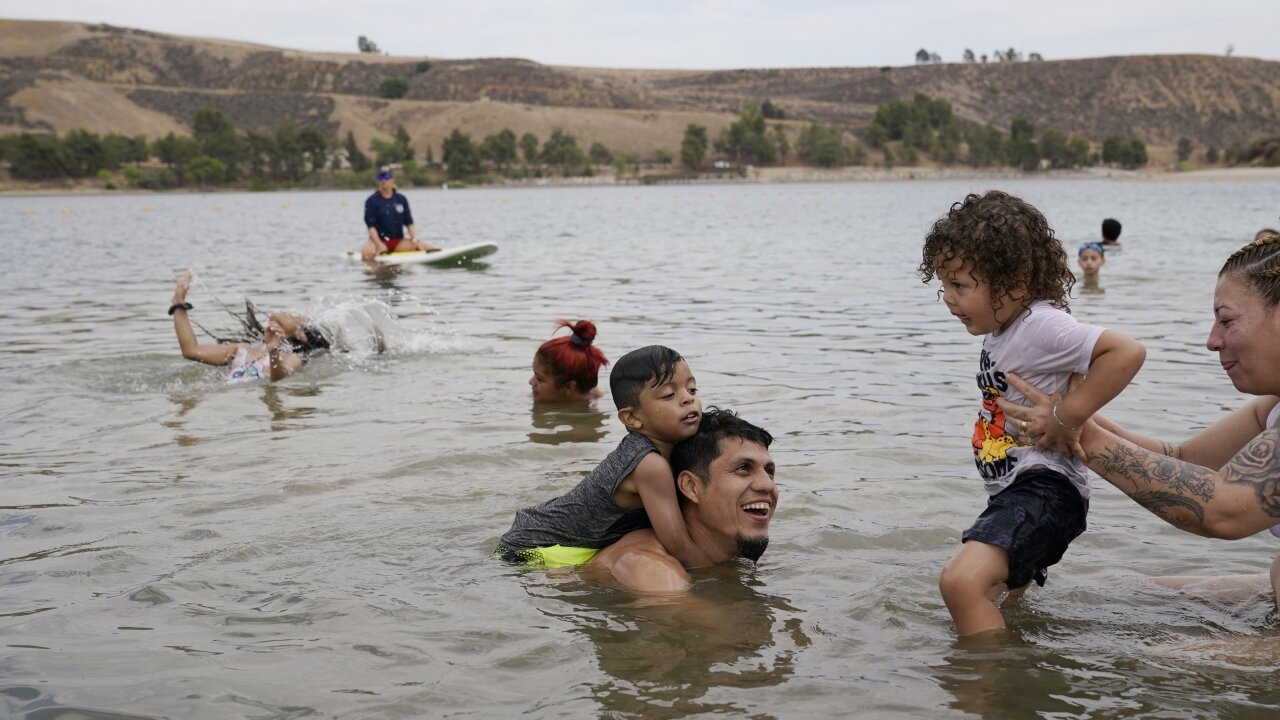 California Prepares For Another Hot Weekend