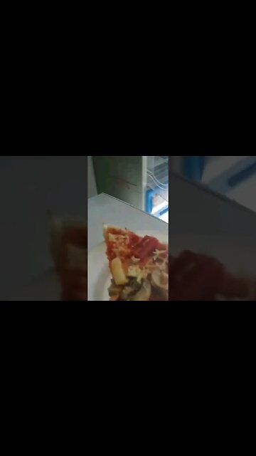 Hawaiian Pizza 🍕🍕🍕 #Pizza #hawaiianpizza hawaii #shorts