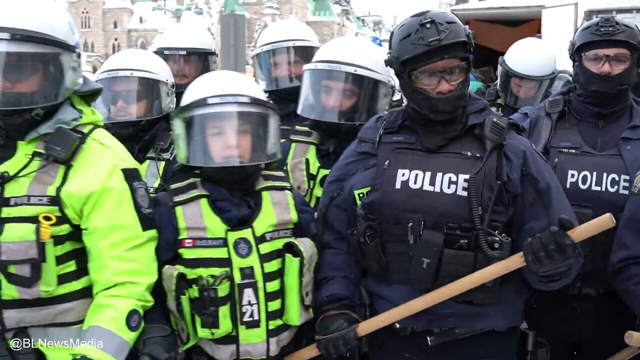 Why Are Police Attacking Peaceful Ottawa Protesters? 20-02-2022