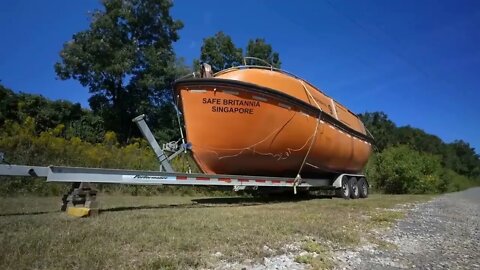 5 $ I Bought A 64 Person ENCLOSED LIFE BOAT Off Facebook Marketplace!! it weighs 20,000 pounds