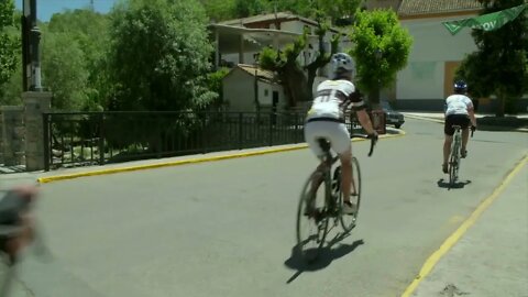 Mountain Bikers During Daytime