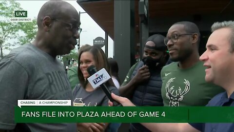 Fans file into plaza ahead of Game 4