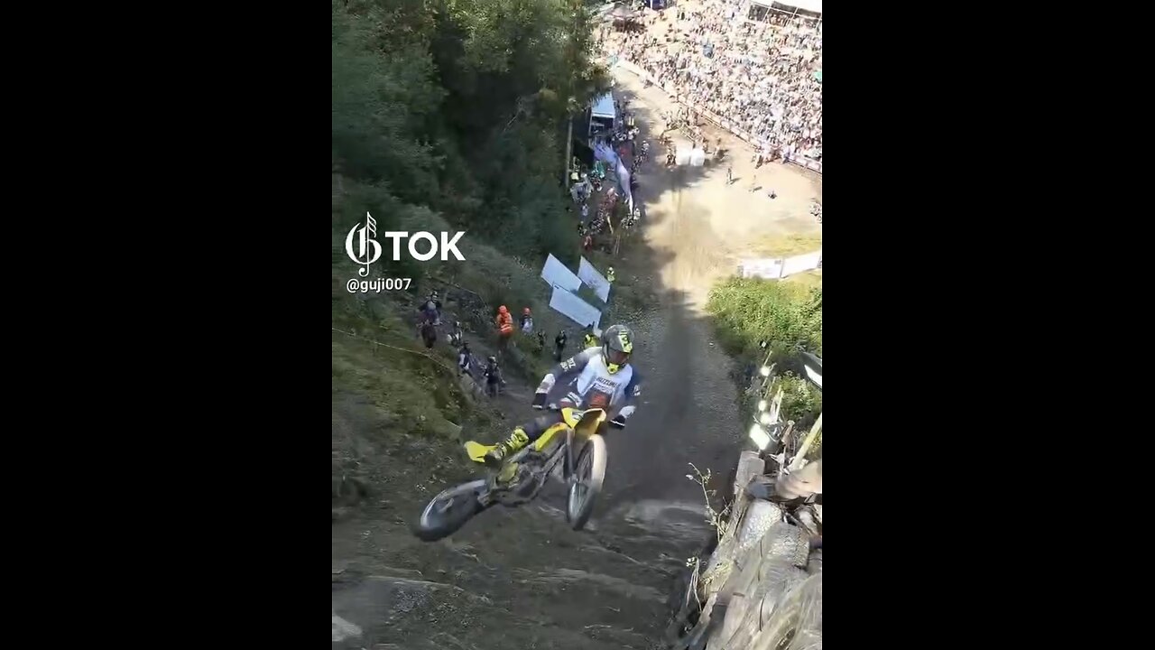 MOTORCYCLIST CHALLENGE⛰️🏍️📸TO RIDE DEEP STEEP HILL AT OWN RISK⛰️🏍️💫