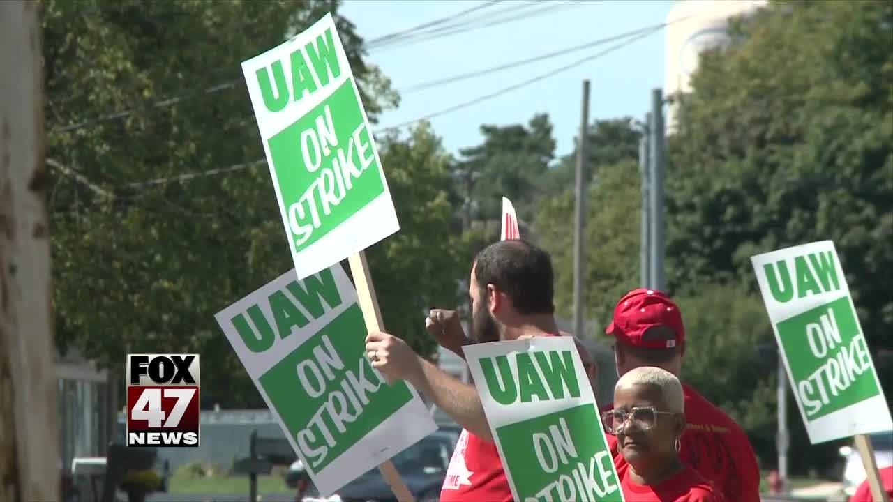 UAW strikers can sign up for health insurance next week