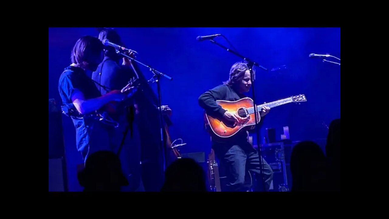 Billy Strings - Life To Go (Knoxville Civic Center 2.19.22)