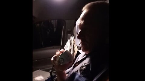 “KISS MY A**”; Unvaccinated Police Officer Gives Emotional Goodbye Over Dispatch Radio After Getting