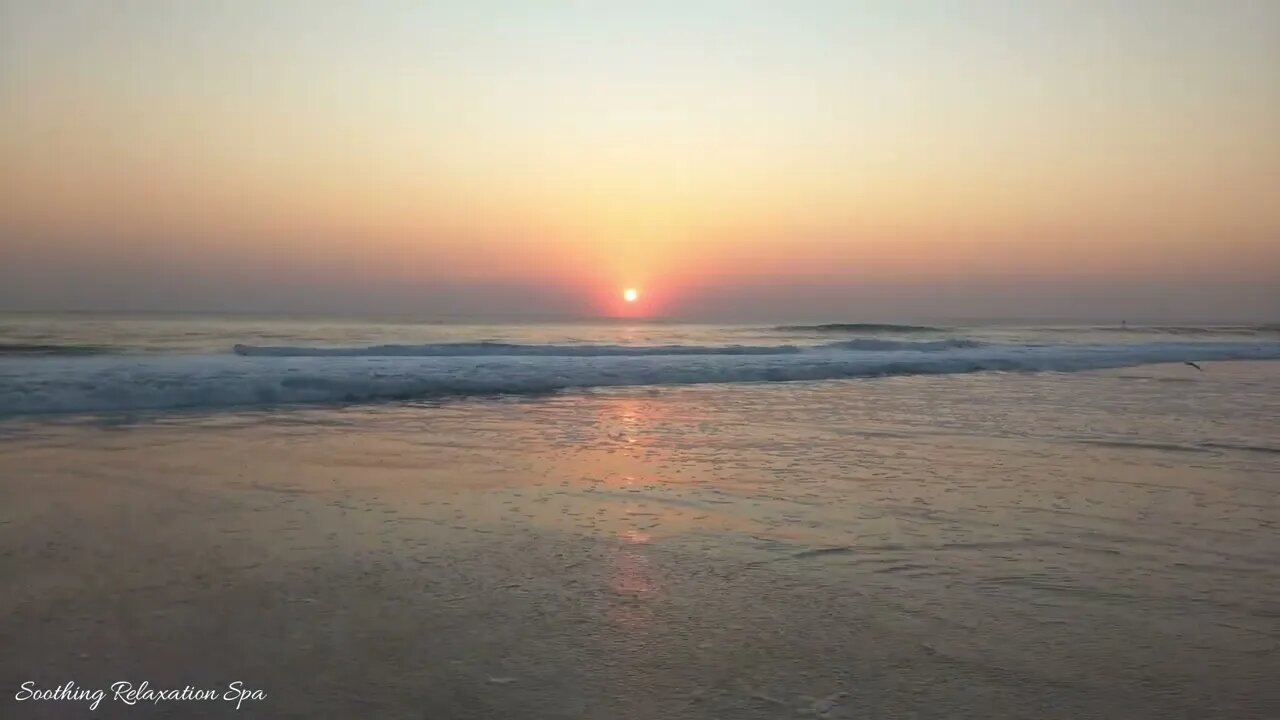 Relaxing Ocean Waves Ambience - 4K Calm Sunrise over the Tropical Ocean