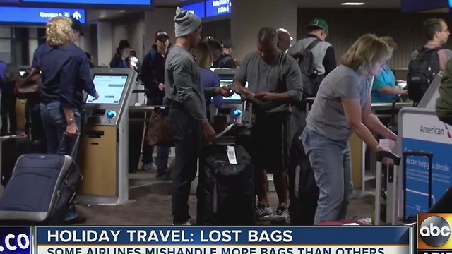 Sky Harbor airport packed w/ Thanksgiving travelers