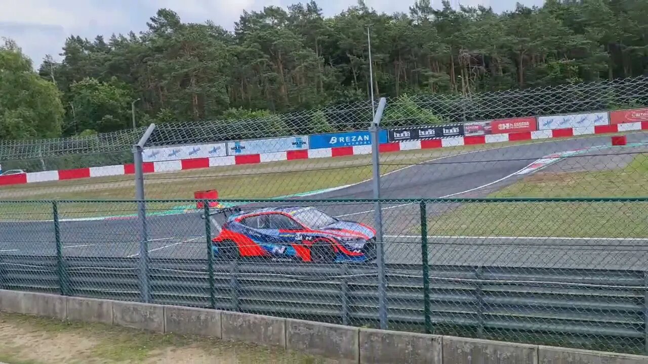 HYUNDAI I20N ELECTRIC ripping over Zolder Circuit