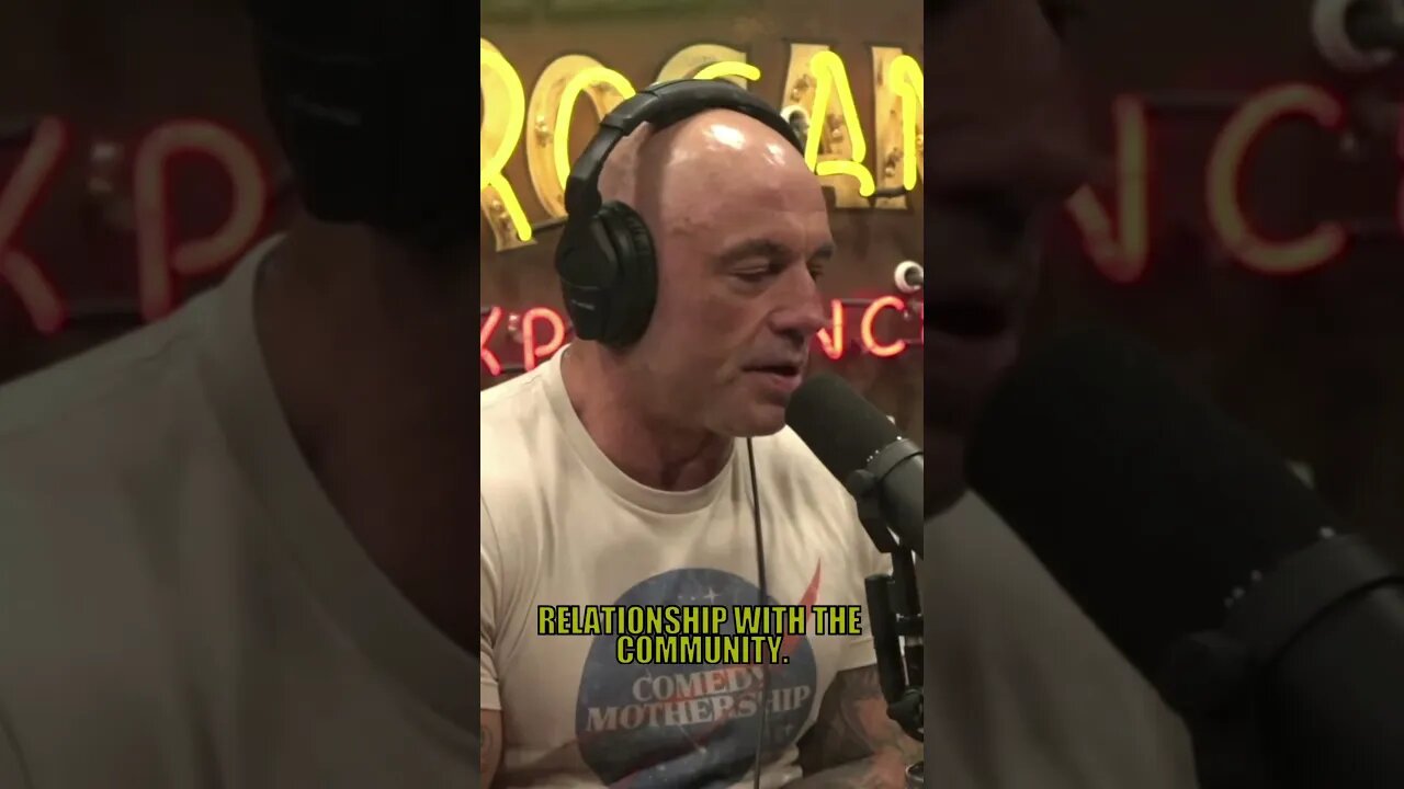 JOE ROGAN ON THE DEFUND THE POLICE MOVEMENT! #joerogan #jre #shorts #news #democrats #republicans