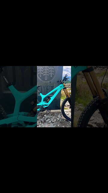 New bike day, and it's a DH Bike! #ytindustries Tues Core 4 29 in for review #loamwolf #downhillmtb