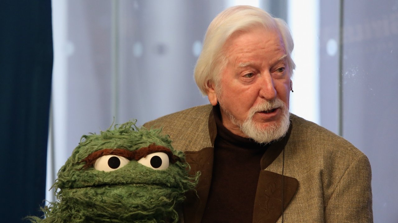 'Sesame Street' Actor Behind Big Bird, Oscar The Grouch Retires