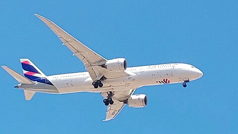 Boeing 787-9 CC-BGE vindo de Guarulhos para Fortaleza