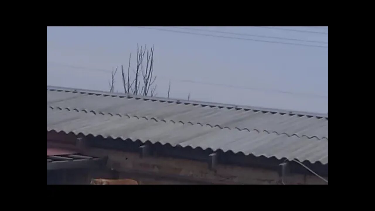 Ukraine War- Column of Armored Vehicles at Armyansk-Krasnoperekopsk