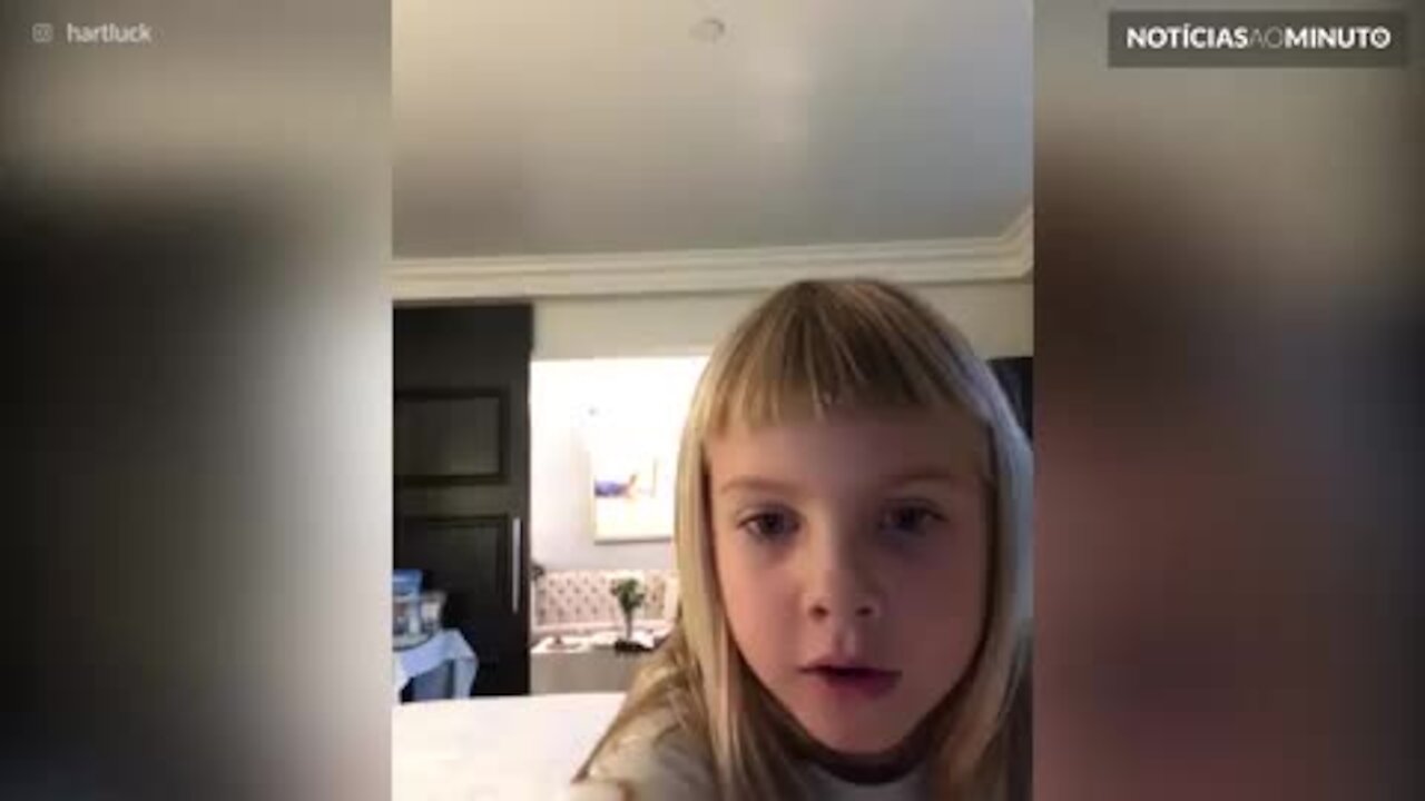 Filha "rouba" celular do pai e este é o resultado