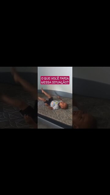 Criança de 3 anos fazendo birra, o que você faria?