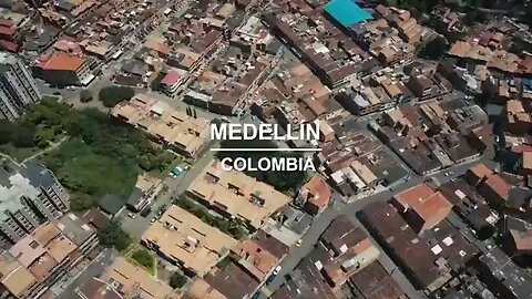 This is Bill Gates’ mosquito factory in Colombia. It’s the largest in the world. Trustworthy?🤔