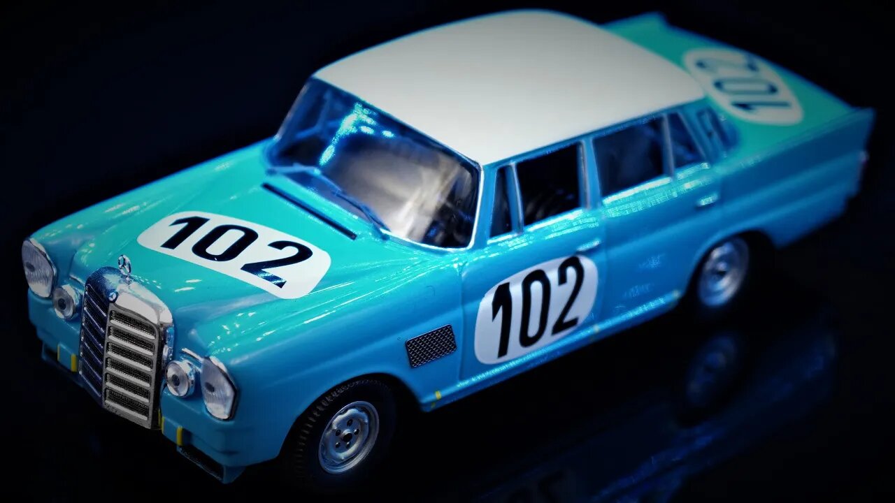 Mercedes-Benz 300 SE "Winner Spa" - IXO 1/43 - UNDER 2 MINUTES REVIEW