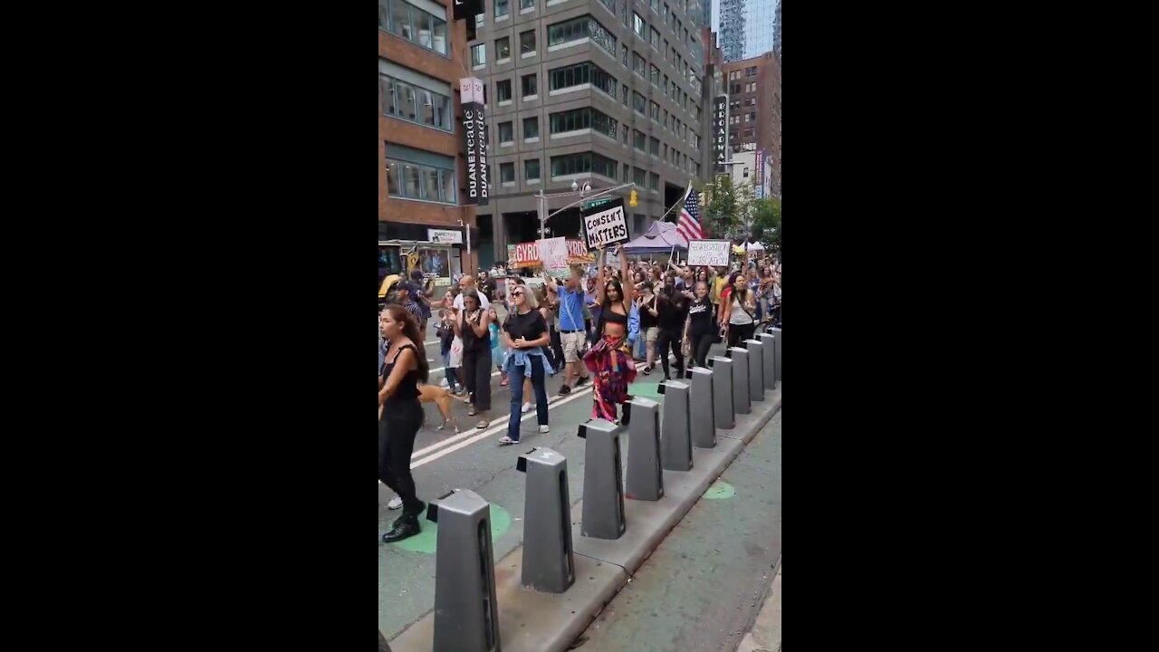 Protest Against Vaccine Passports in ... NYC