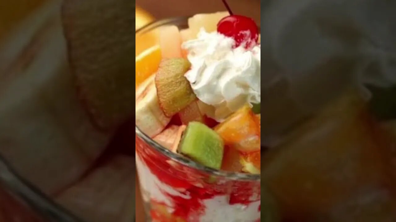 أسهل طريقة لعمل كوكتيل فواكه جميل